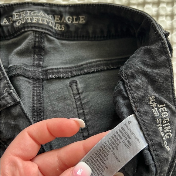 American Eagle jeans - Picture 2 of 2